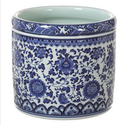 Classic Blue and White Asian Ceramic Vase 7 x 7.5"