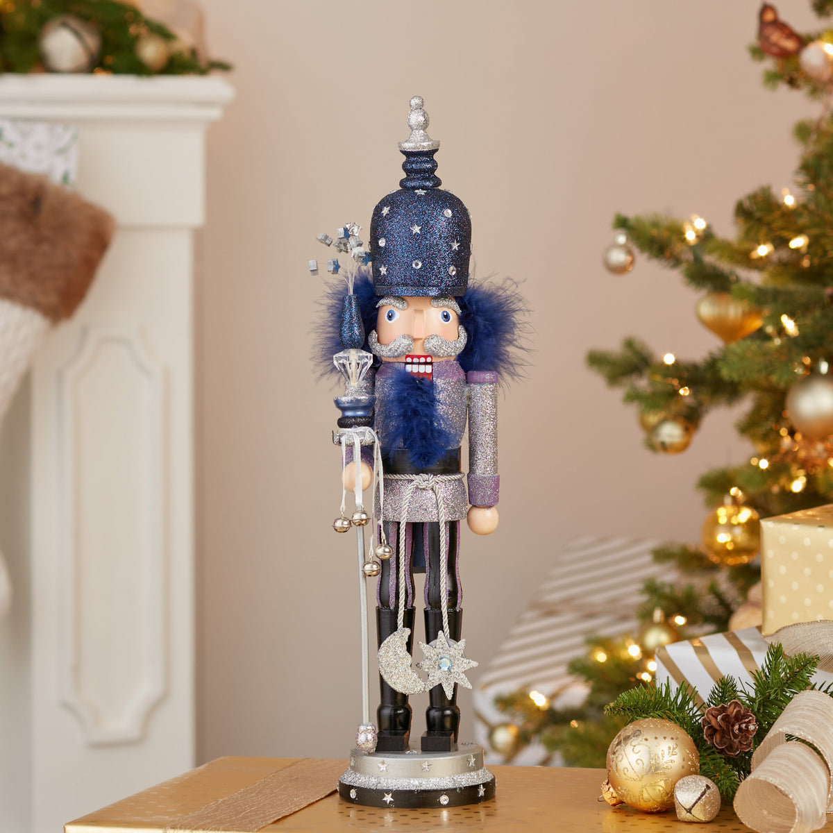 Hollywood Night Stars Nutcracker 19"